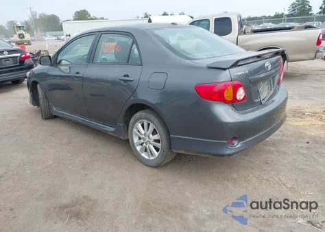 2010 Toyota Corolla S z USA, uszkodzony, nr VIN 2T1BU4EE8AC291136
